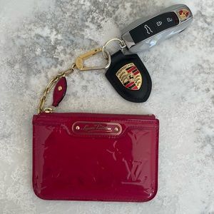 Louis Vuitton Vernis key pouch